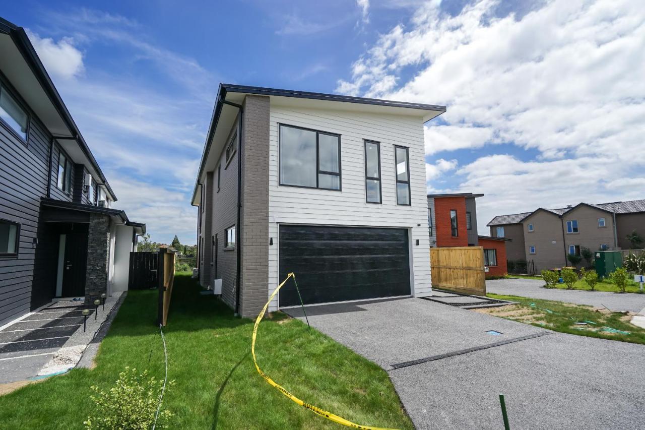 Fabulous River View - Brand New House In Hamilton Exterior foto